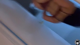 زوجة الأب ذات المؤخرة الكبيرة والجنس العنيف مع ابن زوجها بينما الأب ليس في المنزل. الجزء 1.