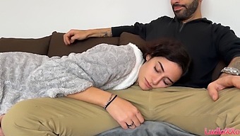 Ohromující! Jak Mohl Zacházet Se Svou Nevlastní Matkou Tak Bezostyšně?